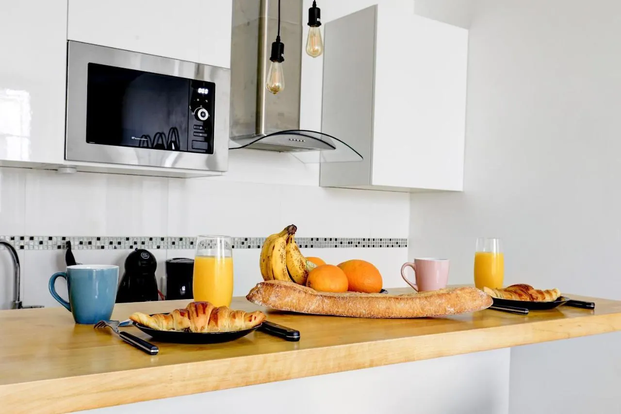 Arc De Triomphe - Wagram City Apartment Paris France